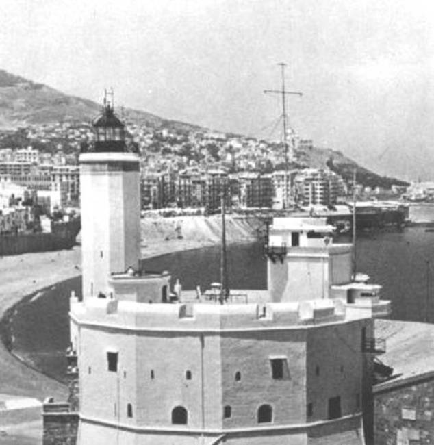 la phare du Pon  d'Alger