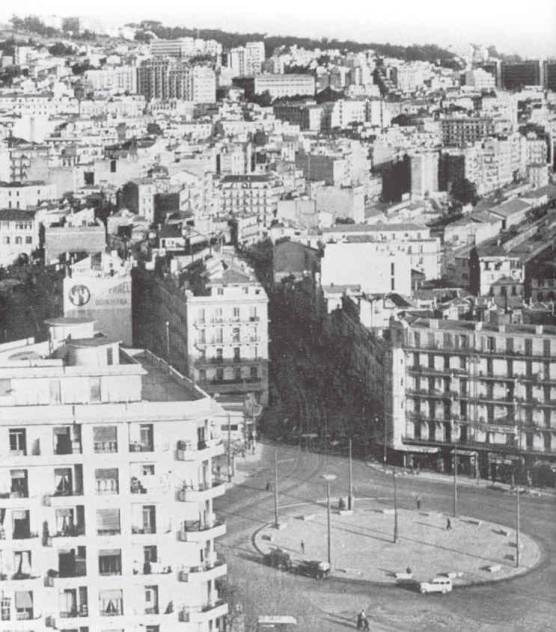 Place Gnral Sarrail 